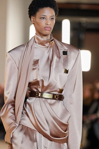 Look 154